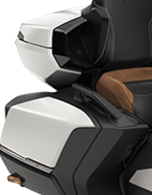 SPYDER RT SEA-TO-SKY