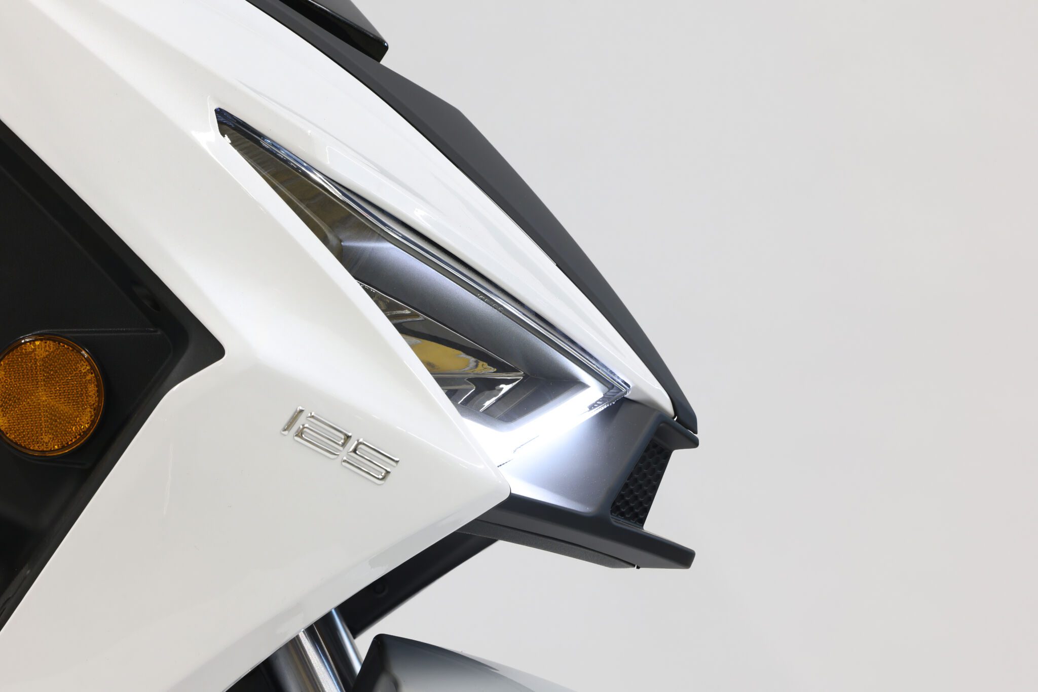 Movie R 125